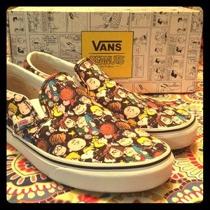 LIMITED EDITION | Peanuts Patterned Slip Ons